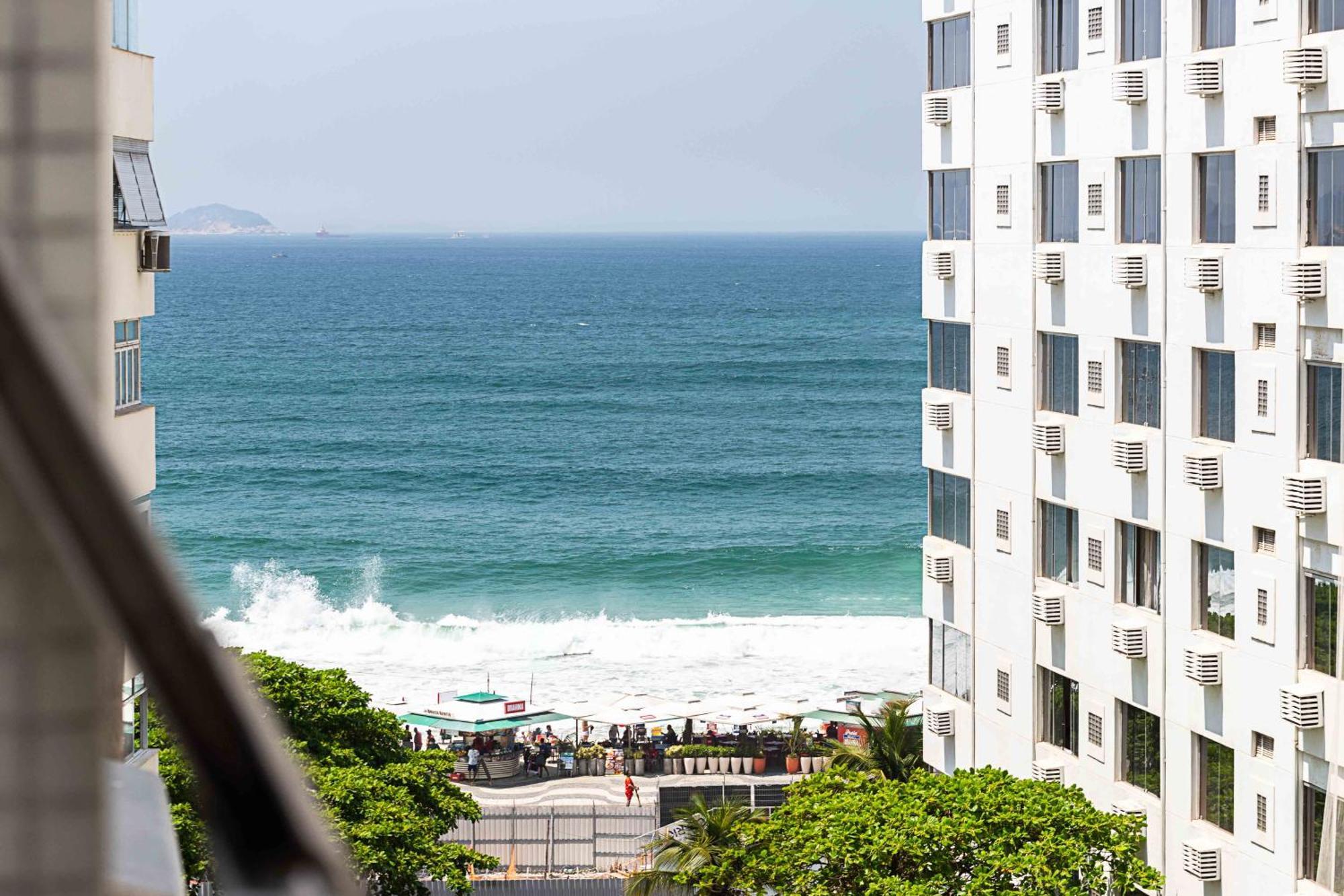 Modern Copacabana Apartment Rio de Janeiro